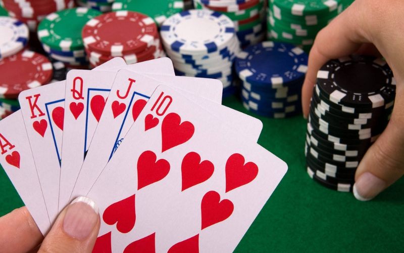 Các thế bài Baccarat nghĩa là gì?