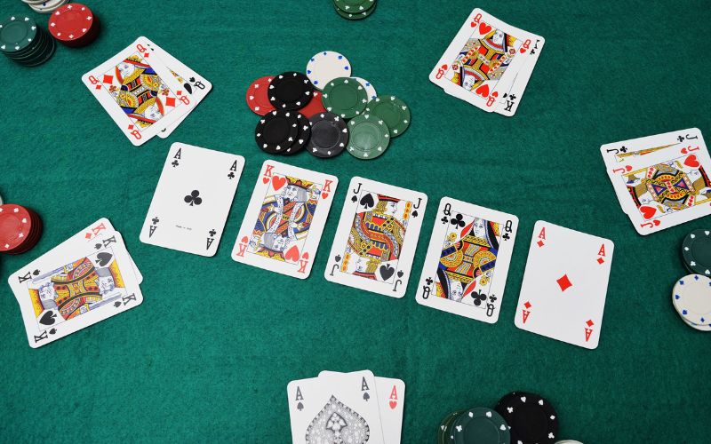 Tổng hợp tất tần tật các thuật ngữ poker bạn nên biết